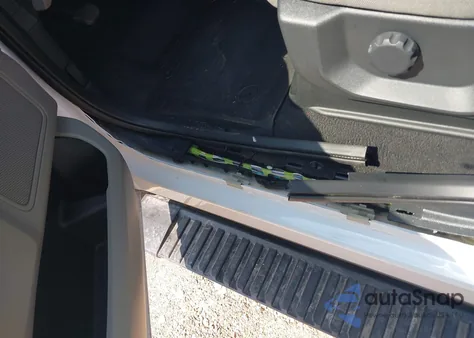 2022 Ford F-250 Xlt from USA, damaged, VIN 1FT7W2B63NEF92059